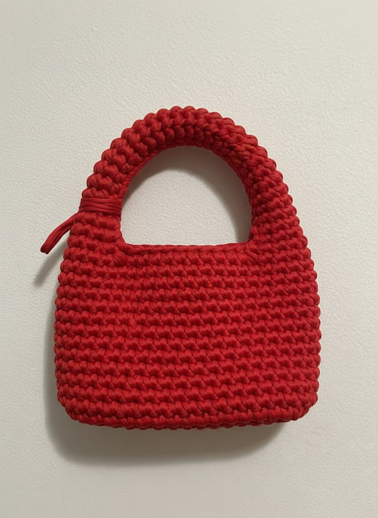 ❤️ The Lady in Red Bag